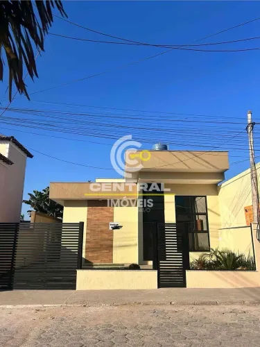 Casa à venda na Estrada Ademar Ferreira Torres, Ampliação, Itaboraí - RJ