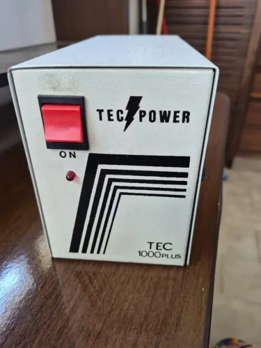 Estabilizador TecPower TEC 1000 Plus Usado