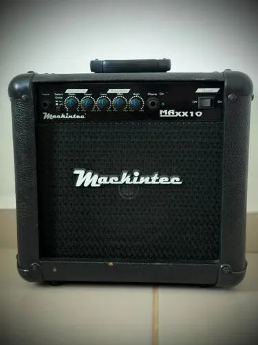 Amplificador/Cubo de Guitarra/Violão Mackintec Maxx 10 - Excelente Estado