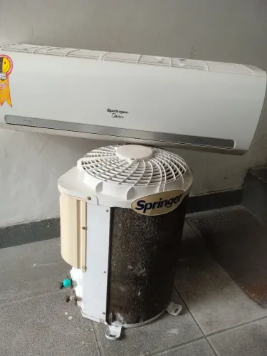 Vendo Split 12 mil BTUs Springer