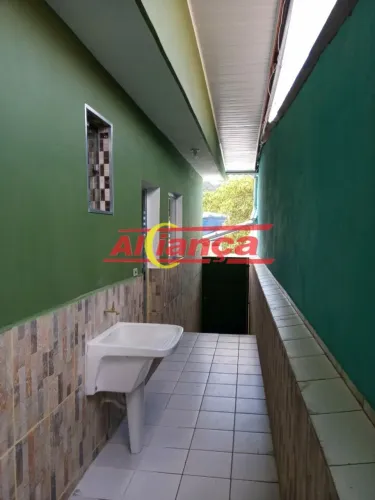 IMÓVEL COM 3 RESIDENCIAS PARA RENDA MENSAL IMEDIATA.