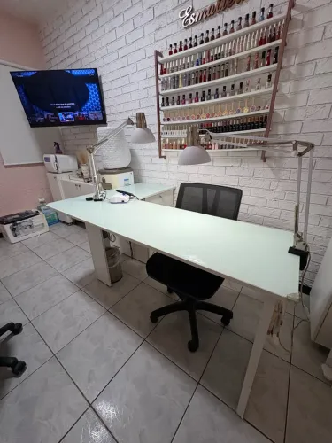 Mesa Nail designer de unhas.