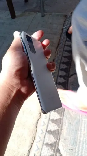 Samsung s20fe 