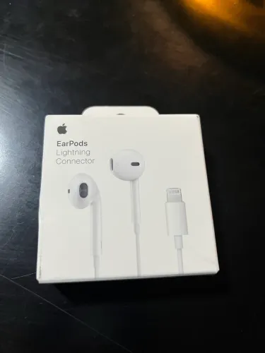 Fone de Ouvido Apple EarPods Conector Lightning 