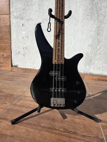 Baixo Yamaha RBX 170 Preto (100% Funcional / Preço de Oportunidade)