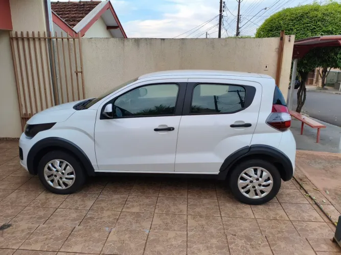 Fiat Mobi Like 1.0 Fire Flex 5P. 2021