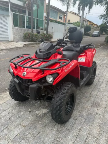 BRP Can-Am Outlander 570 4X4 Quadriciclo 2020