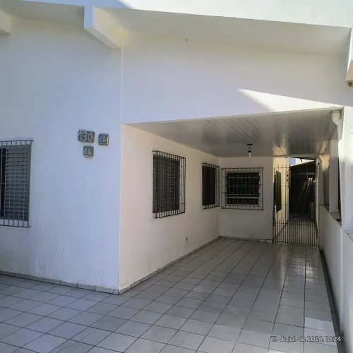 Casa 30 metros do mar 5 quartos 3 vagas
