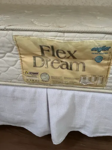 Cama box solteirão-viúvo 1.500,00