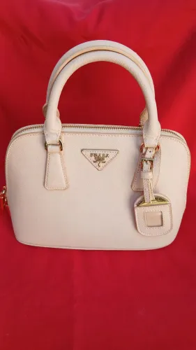 Bolsa Prada antiga