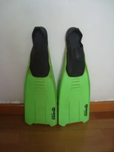 Nadadeira pé de pato
