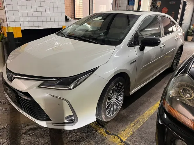 Toyota Corolla Altis Prem. Hybrid 1.8 Flex AUT 2020
