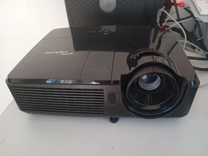 Projetor Optoma 