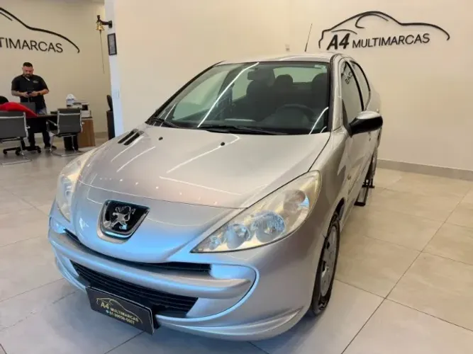 Peugeot 207 Sedan Passion XR 1.4 Flex 8V 4P 2009