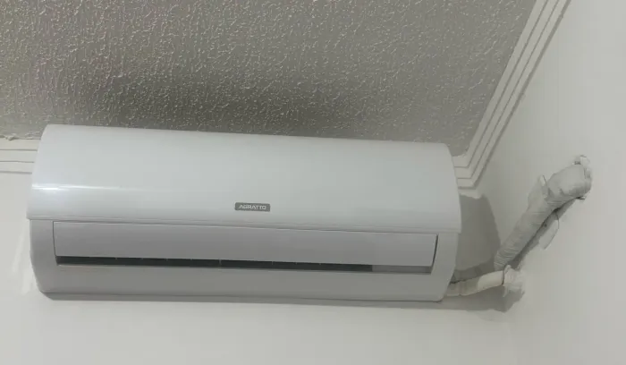 Ar condicionado de 12BTUS modelo: Agratto ACST12F-02