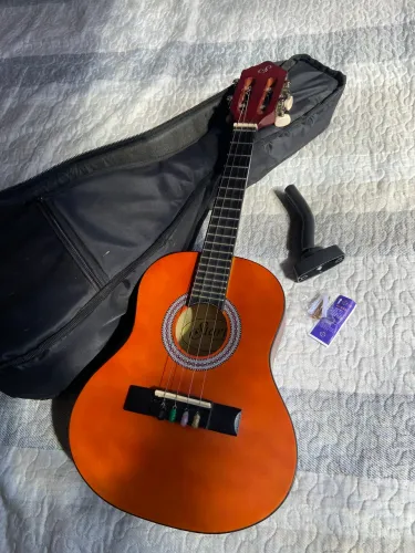 Cavaquinho Giannini eletroacústico 