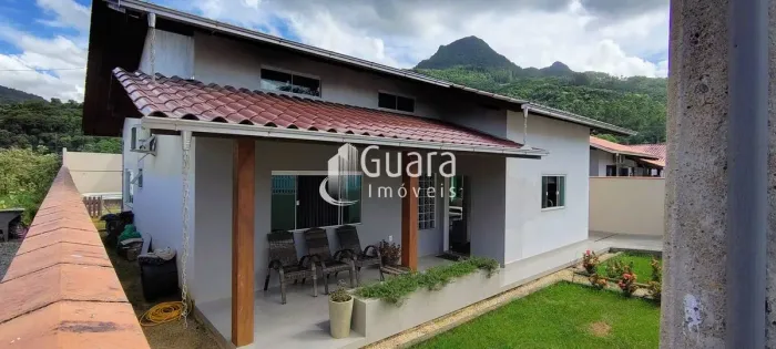 Casa em Ilha da Figueira / Jaraguá do Sul