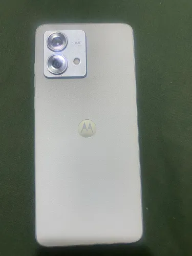 Moto g84 usado 