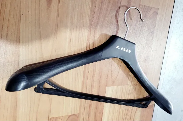 Cabide Reforçado para Jaquetas de Moto