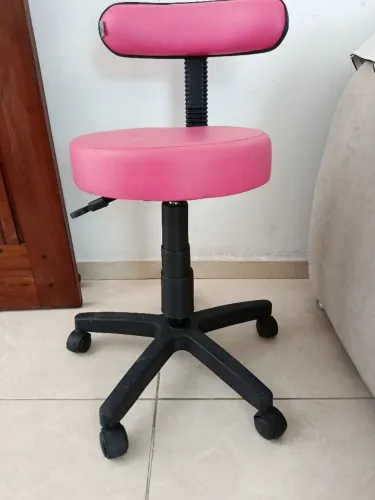 Mocho estética e travesseiro