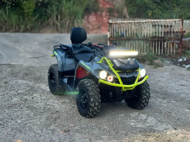 Quadriciclo Can-Am Outlander 2021