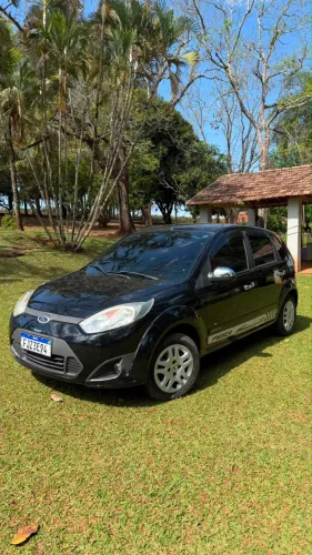 Ford Fiesta SE 1.6 8V Flex 5P 2014