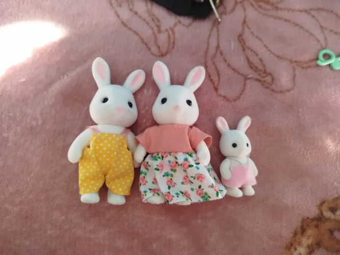 Sylvanian Families família de coelhos neve
