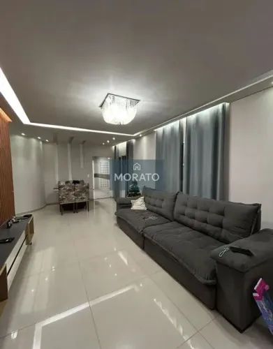 Casa de 3 quartos sendo uma suíte bairro Amazonas Betim