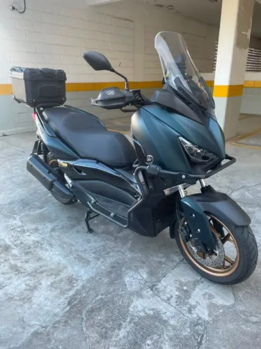 XMAX 2024! Somente 4.800km + Acessórios