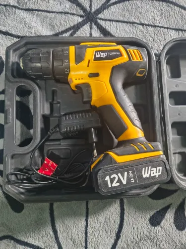 Parafusadeira/Furadeira WAP 12V Li-Ion - Potência e Praticidade! 