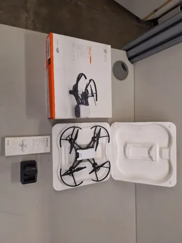 DRONE TELLO