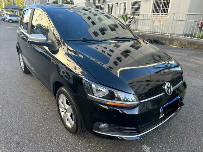 Volkswagen Fox Rock IN RIO 1.6 MI Total Flex 8V 5P 2015