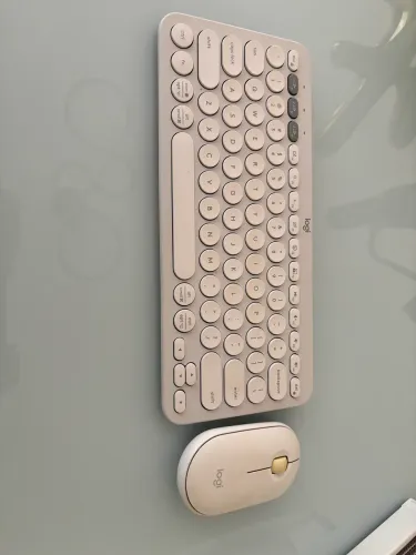 Teclado e Mouse Logitech peeble