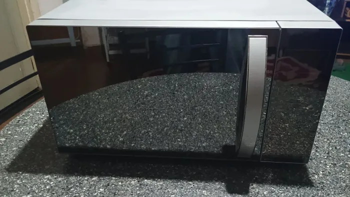 Microondas Philco Espelhado 26-Litros Usado