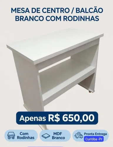 Mesa de centro com rodinhas