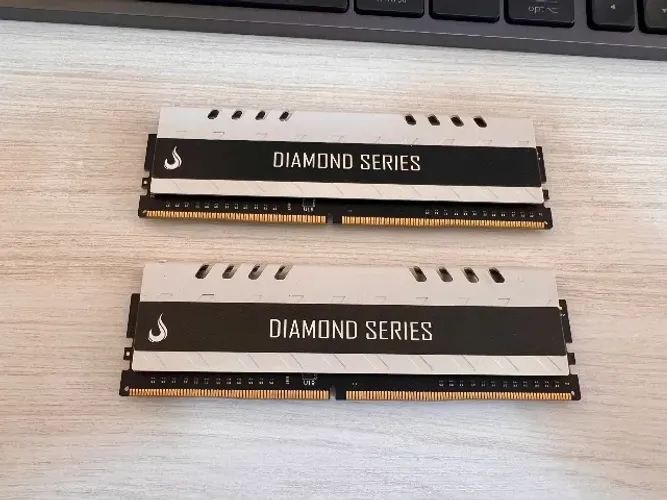 Memórias 2x8 Rise Mode 3200mhz Diamond - Em excelente estado
