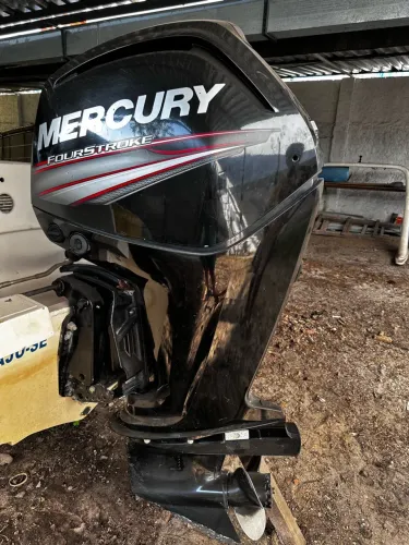 Motor Mercury 90 HP