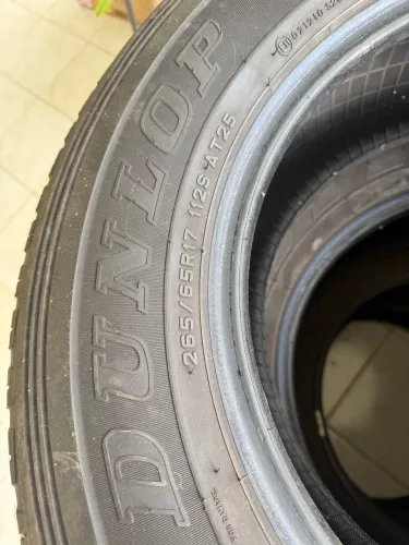 VENDO JOGO DE PNEUS SEMINOVOS 265/65 R17