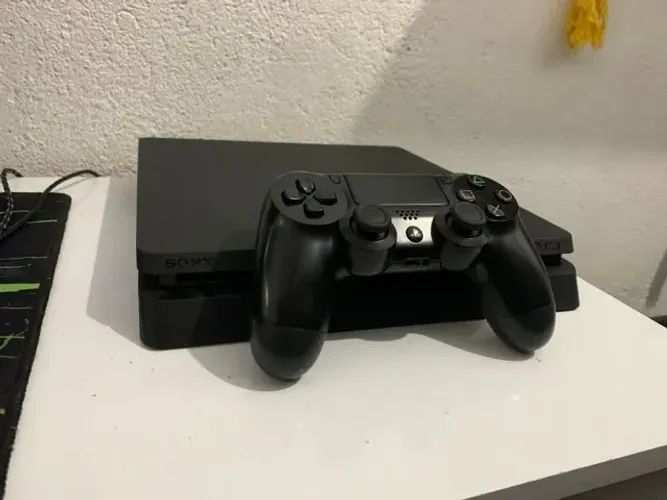 PS4 Slim 1TB Desbloqueado FW 9.00