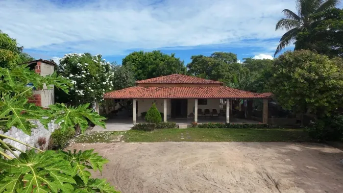 CASA AMPLA EM TERRENO DIFERENCIADO - REGIÃO CENTRAL DO PRATIUS 1 | PINDORETAMA - CE