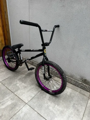 BMX colony