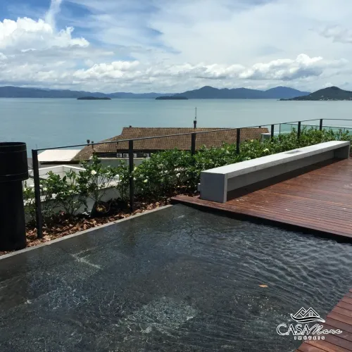 Casa de luxo em condomínio à venda em Cacupé - Florianópolis/SC