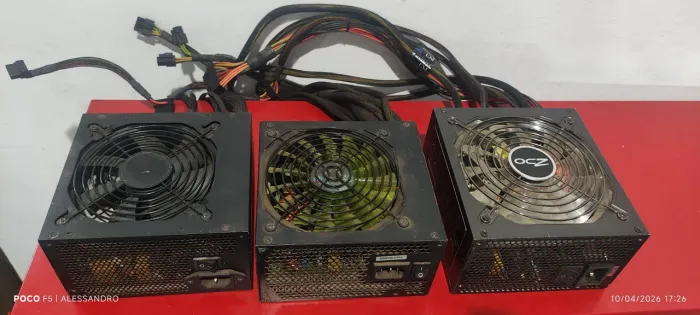 Lote de fontes ATX Gamer com defeito para Manutenção ou retirada de peças - Corsair - OCZ
