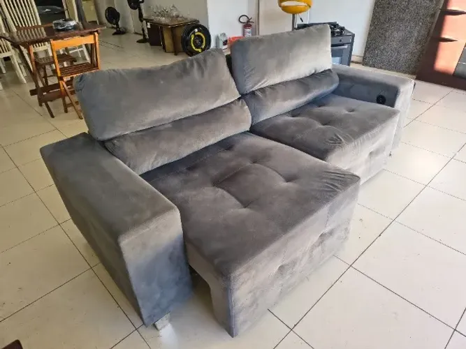 Sofá Retrátil e Reclinável 