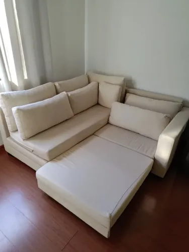 Sofá de Canto que Vira Cama Casal em Sarja Bege Claro