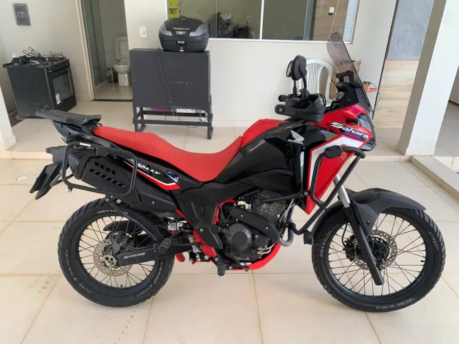 OPORTUNIDADE - SAHARA RALLY 300 ABS