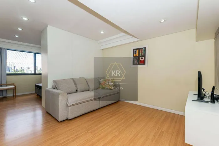 Apartamento com 1 dormitório, Mobiliado e Decorado para alugar, Cristo Rei - Curitiba/PR