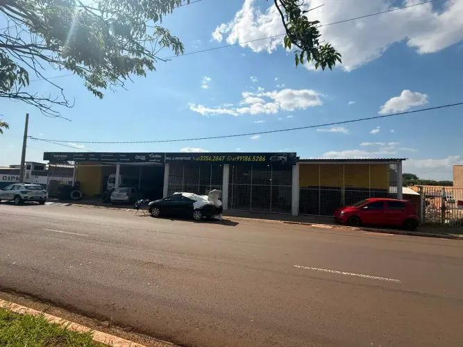 Amplo galpão a venda na vila Nossa Senhora das Graças