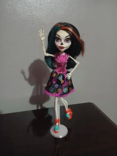 Monster High Skelita Cavaleras Art Class