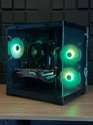 Desktop de Alta Performance R5 1600AF, 16GB RAM, SSD 480GB, A320, Gabinete RGB (Novo)